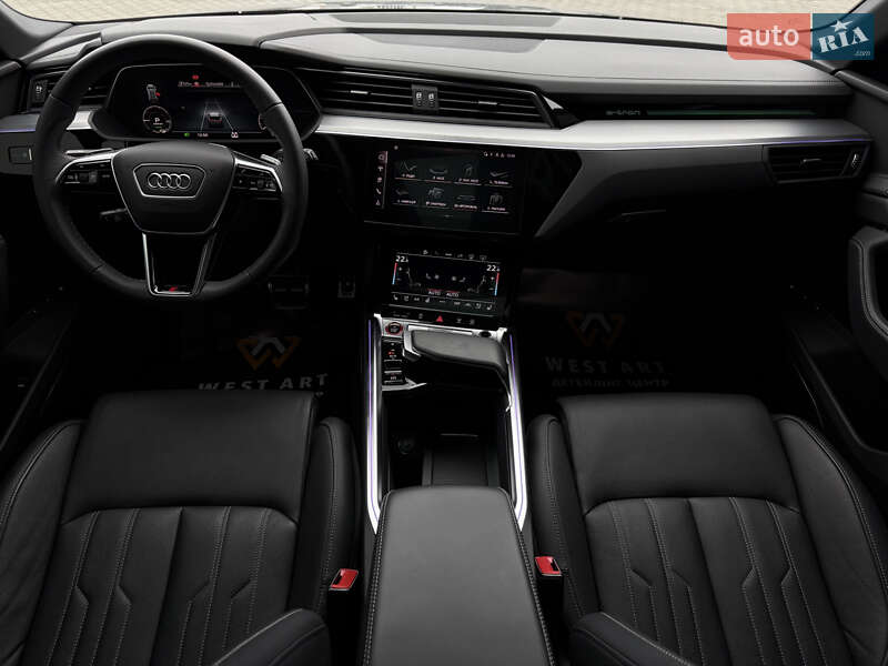 Внедорожник / Кроссовер Audi SQ8 e-tron 2023 в Мукачево