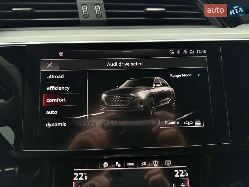 Внедорожник / Кроссовер Audi SQ8 e-tron 2023 в Мукачево