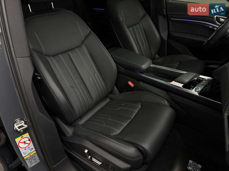 Внедорожник / Кроссовер Audi SQ8 e-tron 2023 в Мукачево