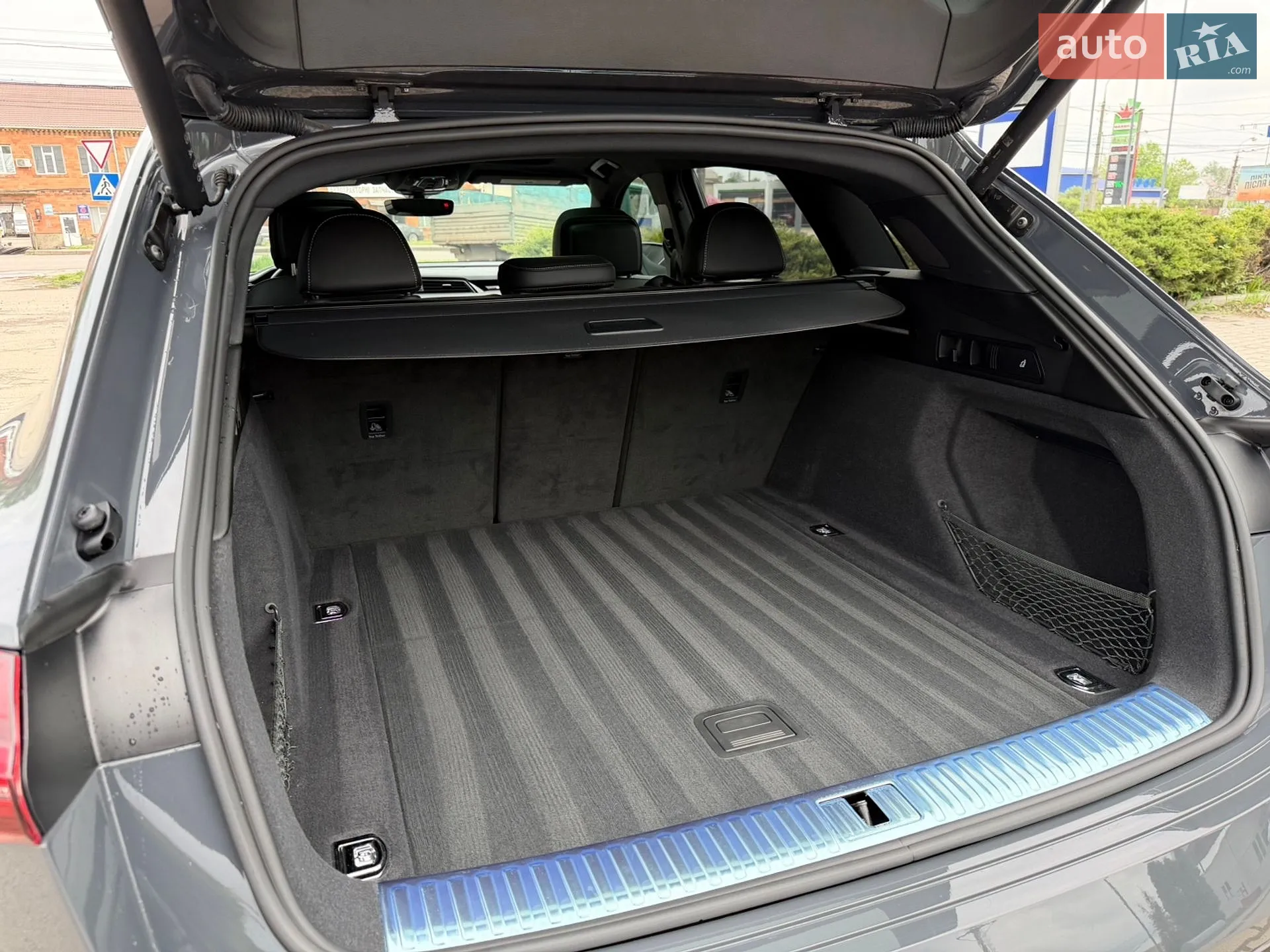 2023 Audi SQ8 - мініатюра 14