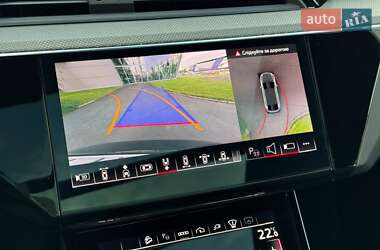 Внедорожник / Кроссовер Audi SQ8 Sportback e-tron 2023 в 