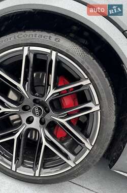 Внедорожник / Кроссовер Audi SQ8 Sportback e-tron 2024 в  фото 51 Внедорожник / Кроссовер Audi SQ8 Sportback e-tron 2024 в