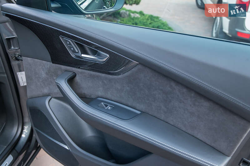 Внедорожник / Кроссовер Audi SQ8 2021 в Киеве