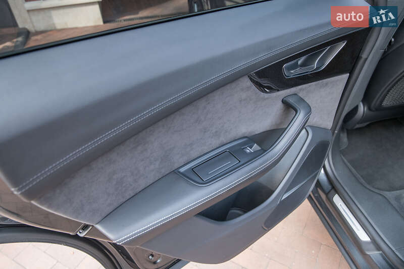 Внедорожник / Кроссовер Audi SQ8 2021 в Киеве