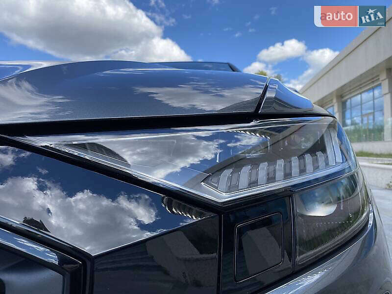 Внедорожник / Кроссовер Audi SQ8 2021 в Киеве