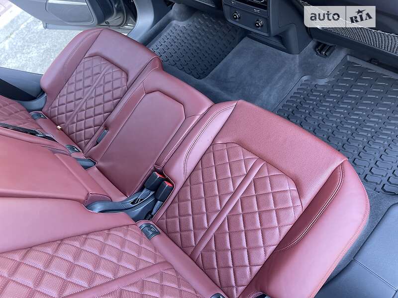 Внедорожник / Кроссовер Audi SQ8 2022 в Киеве