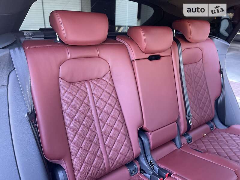 Внедорожник / Кроссовер Audi SQ8 2022 в Киеве
