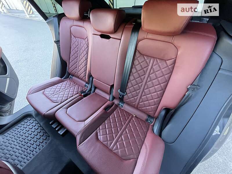 Внедорожник / Кроссовер Audi SQ8 2022 в Киеве