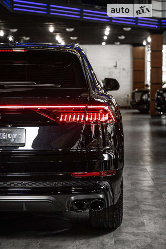 Внедорожник / Кроссовер Audi SQ8 2020 в Ужгороде