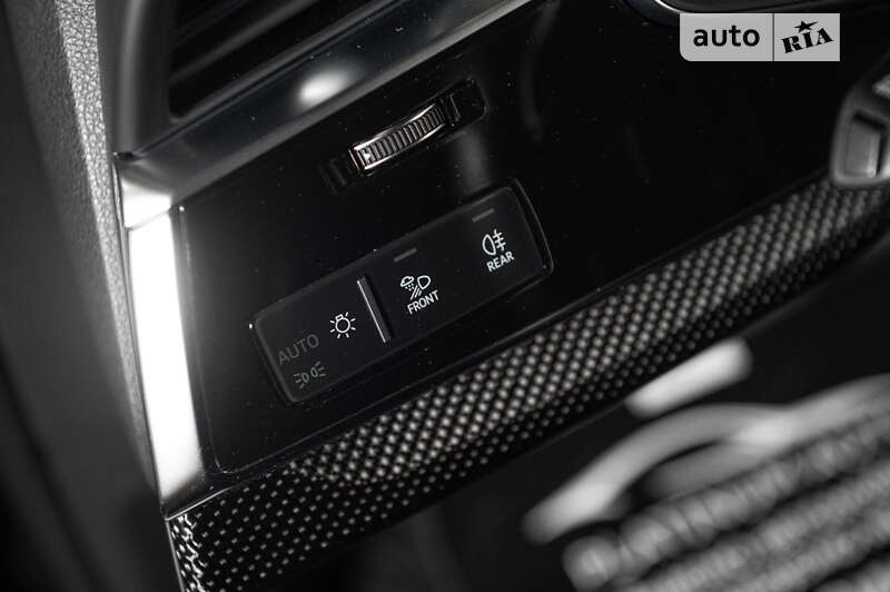 Внедорожник / Кроссовер Audi SQ8 2020 в Ужгороде