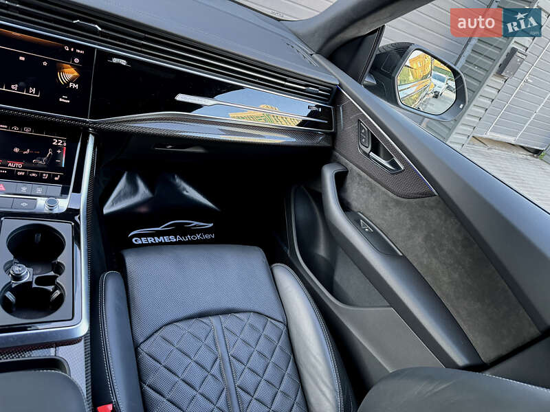 Внедорожник / Кроссовер Audi SQ8 2020 в Киеве