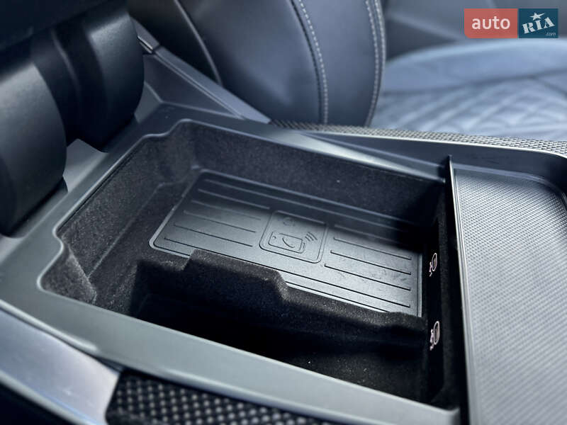 Внедорожник / Кроссовер Audi SQ8 2020 в Киеве