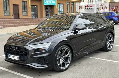 Внедорожник / Кроссовер Audi SQ8 2020 в Вишневом