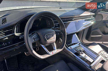Позашляховик / Кросовер Audi SQ8 2022 в 