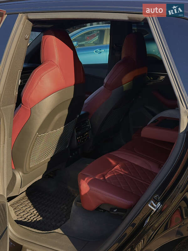 Внедорожник / Кроссовер Audi SQ8 2020 в Киеве