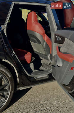 Внедорожник / Кроссовер Audi SQ8 2020 в 