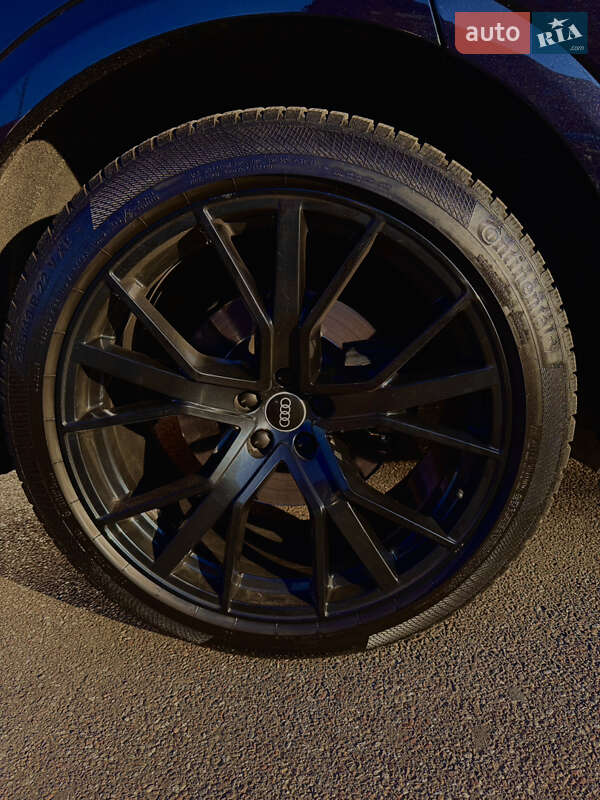 Внедорожник / Кроссовер Audi SQ8 2020 в Киеве