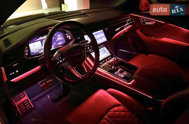 Внедорожник / Кроссовер Audi SQ8 2020 в 