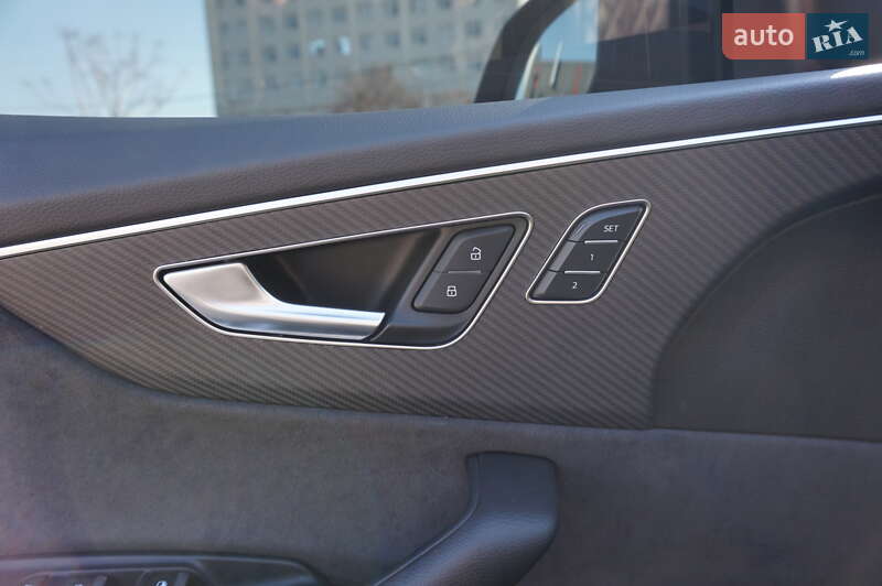 Позашляховик / Кросовер Audi SQ8 2024 в Одесі