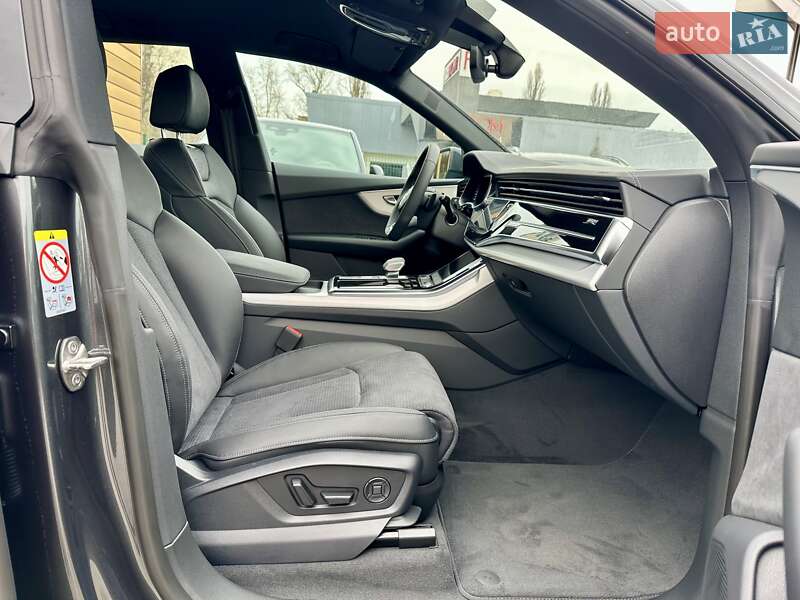 Позашляховик / Кросовер Audi SQ8 2025 в Києві