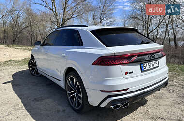 Позашляховик / Кросовер Audi SQ8 2022 в 