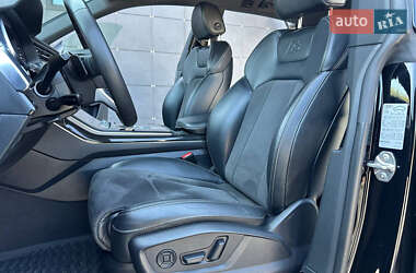 Внедорожник / Кроссовер Audi SQ8 2020 в 