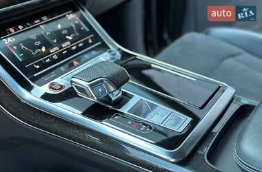 Внедорожник / Кроссовер Audi SQ8 2020 в 