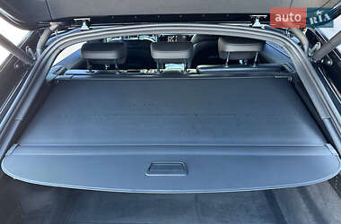 Внедорожник / Кроссовер Audi SQ8 2020 в 