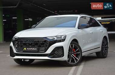 Позашляховик / Кросовер Audi SQ8 2024 в 
