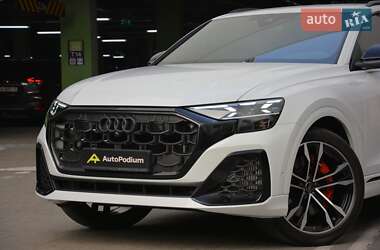 Позашляховик / Кросовер Audi SQ8 2024 в 