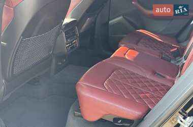 Внедорожник / Кроссовер Audi SQ8 2021 в 