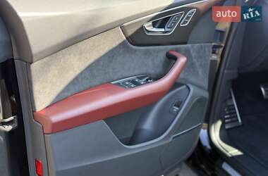 Внедорожник / Кроссовер Audi SQ8 2021 в 