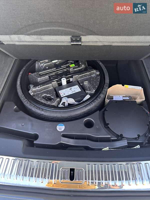 Внедорожник / Кроссовер Audi SQ8 2020 в Киеве