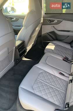 Внедорожник / Кроссовер Audi SQ8 2024 в 