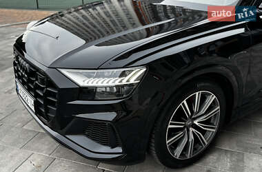 Внедорожник / Кроссовер Audi SQ8 2021 в 