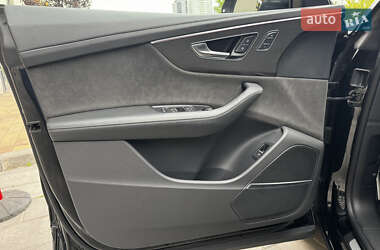 Внедорожник / Кроссовер Audi SQ8 2021 в 