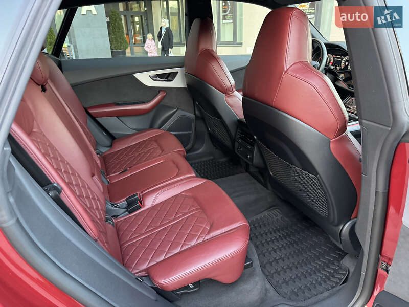 Позашляховик / Кросовер Audi SQ8 2021 в Києві
