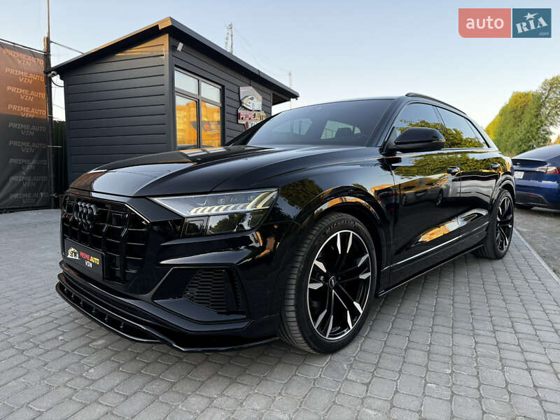 Позашляховик / Кросовер Audi SQ8 2020 в 