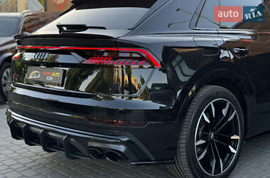 Позашляховик / Кросовер Audi SQ8 2020 в 