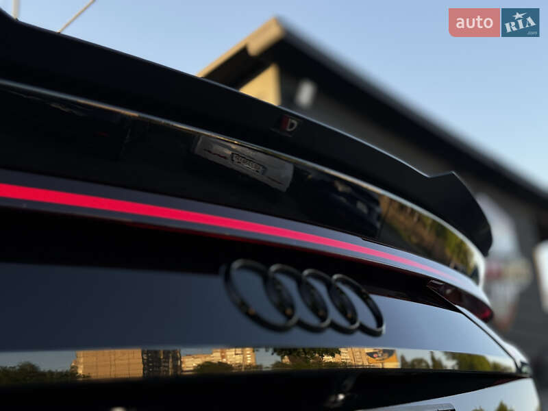 Позашляховик / Кросовер Audi SQ8 2020 в Вінниці