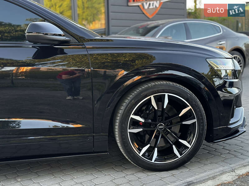 Позашляховик / Кросовер Audi SQ8 2020 в Вінниці