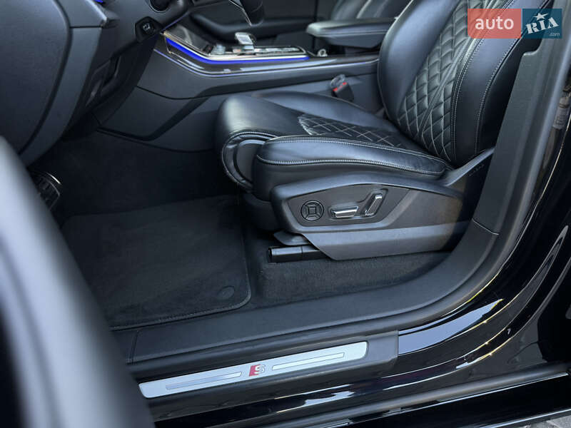 Позашляховик / Кросовер Audi SQ8 2020 в Вінниці