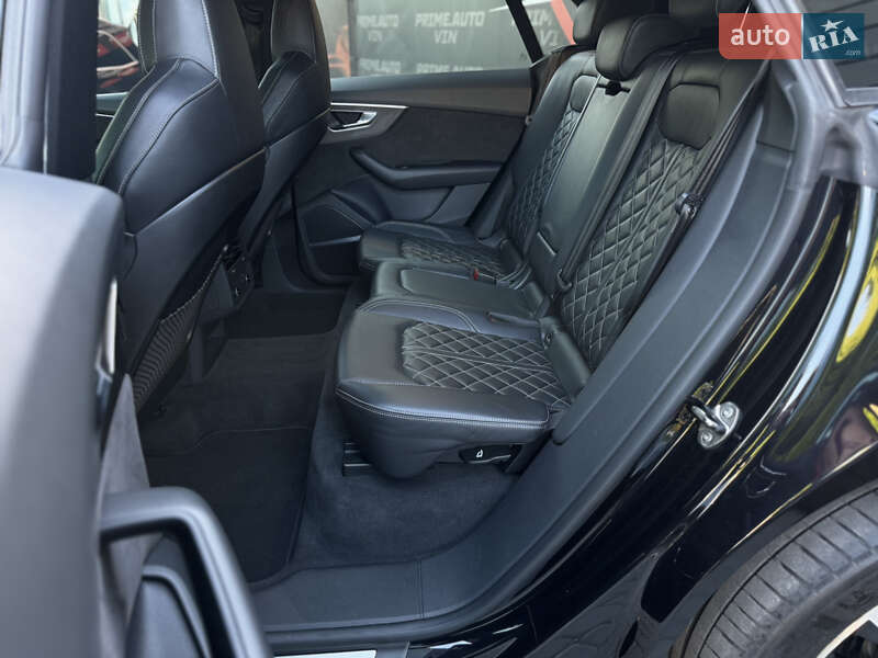 Позашляховик / Кросовер Audi SQ8 2020 в Вінниці
