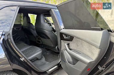 Внедорожник / Кроссовер Audi SQ8 2019 в 