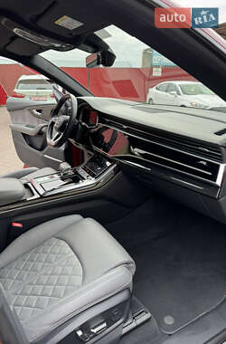 Внедорожник / Кроссовер Audi SQ8 2020 в 