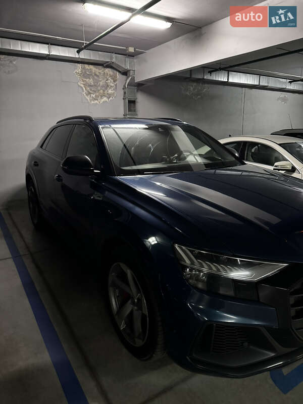 Внедорожник / Кроссовер Audi SQ8 2021 в Киеве