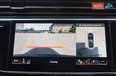 Внедорожник / Кроссовер Audi SQ8 2023 в 