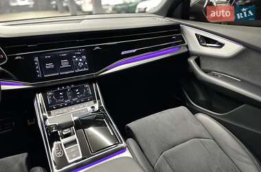 Внедорожник / Кроссовер Audi SQ8 2024 в 