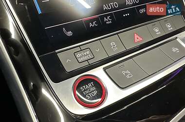 Внедорожник / Кроссовер Audi SQ8 2024 в 