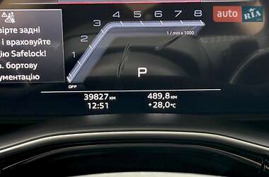 Внедорожник / Кроссовер Audi SQ8 2024 в 